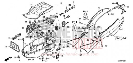 BODY COVER/LUGGAGE BOX FES125C de 2012